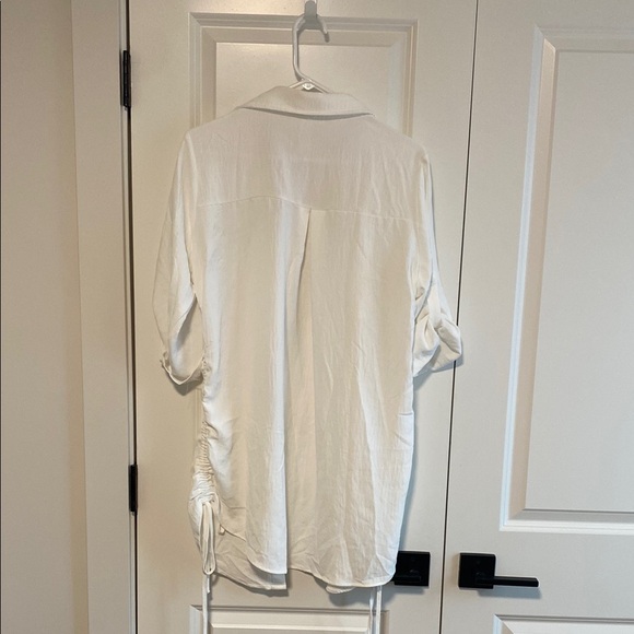 White beach cover-up - Picture 3 of 4